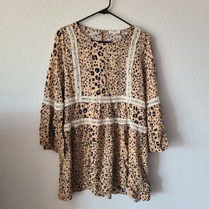 Entro Cheetah Print Bell Sleeve Tunic Top Women's Size L